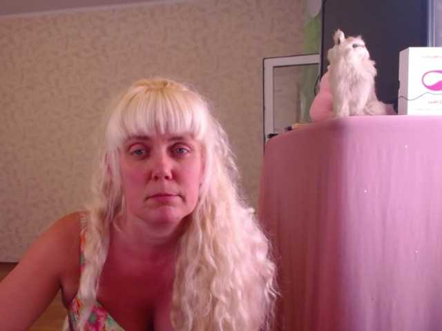 Fotos YoungMistress Lovense ON 5 tok. FOLLOW MY TWITTER @sunnysylvia5 I am Sexy with natural beauty! Long nipples 4cm and pussy with big lips and loud orgasm in private! Like me- put love, give gifts