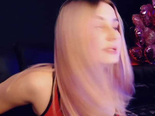 Capturas de pantalla de transmisión MillaDoll