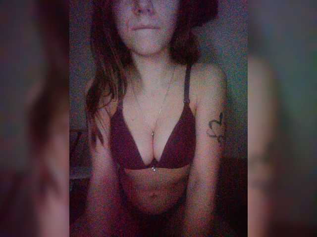 Capturas de pantalla de transmisión MillanaJee