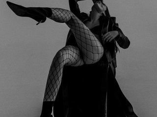 Chat de video erótico MilysyaMilsss