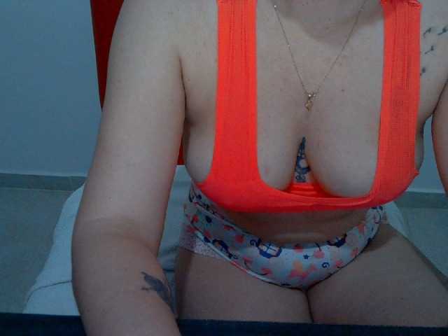 Capturas de pantalla de transmisión mimisexxxa