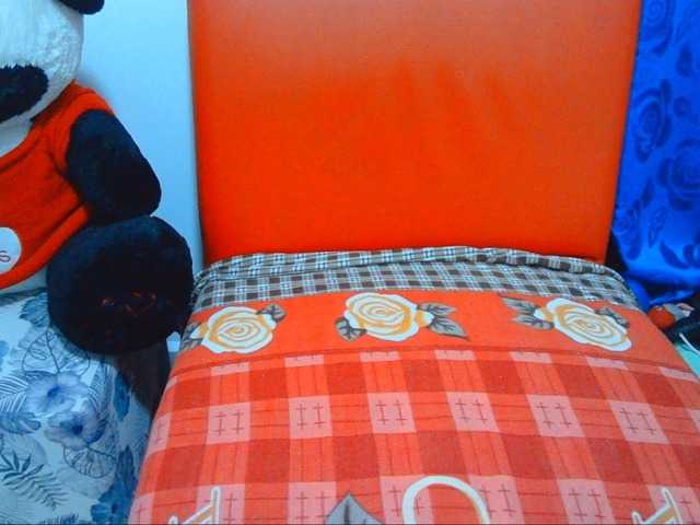 Capturas de pantalla de transmisión mimisexxxa