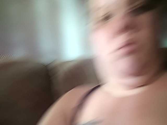 Capturas de pantalla de transmisión Mindy-1