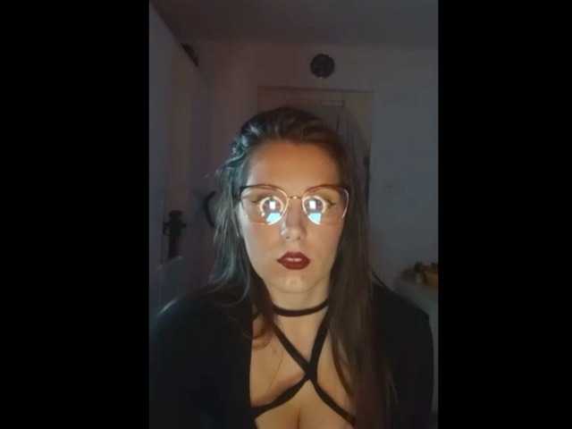 Capturas de pantalla de transmisión MiraBOMB