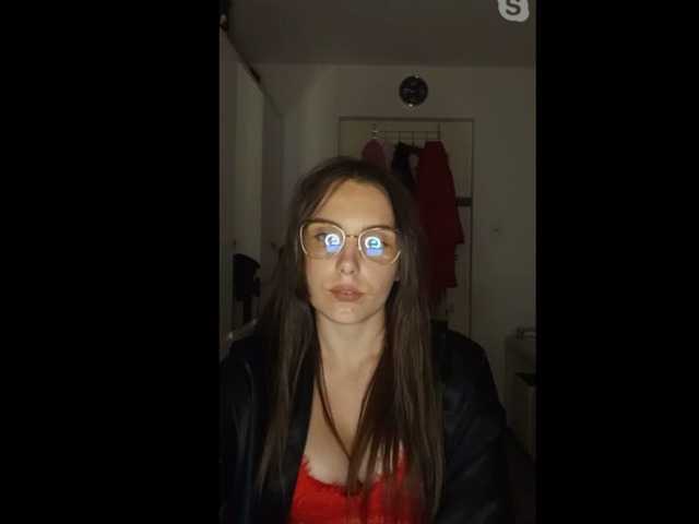 Capturas de pantalla de transmisión MiraBOMB