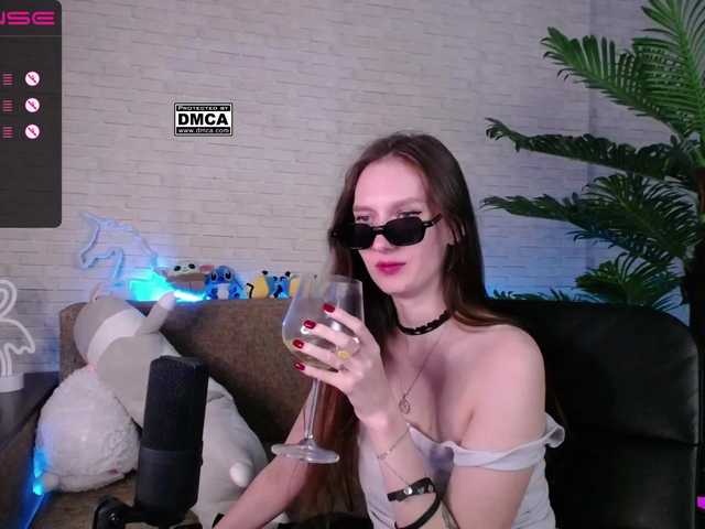 Capturas de pantalla de transmisión RumGirl