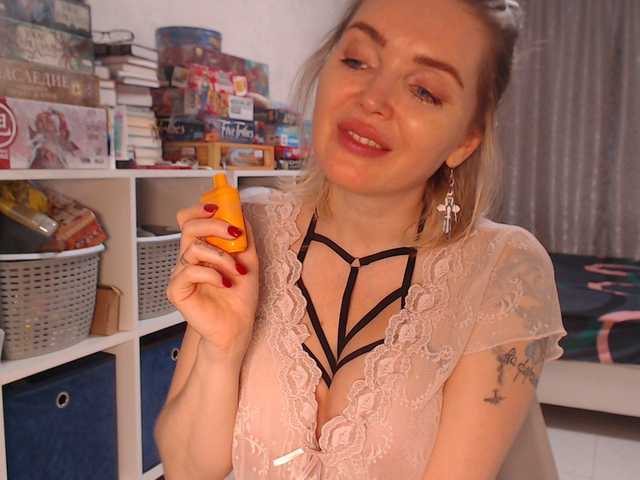 Capturas de pantalla de transmisión MyMilfAnnette