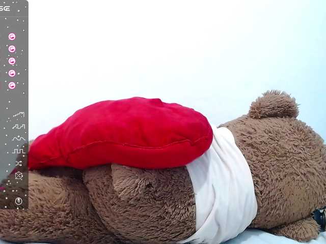 Capturas de pantalla de transmisión MissStephania