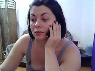 Fotos MISSVICKY1 Hello! Many tokens and love will make any girl smile!PM 50 tokens.2500 countdown, 1793 earned, 707 left until i will be happy!”