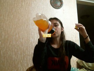 Capturas de pantalla de transmisión MOJl0D0CTb