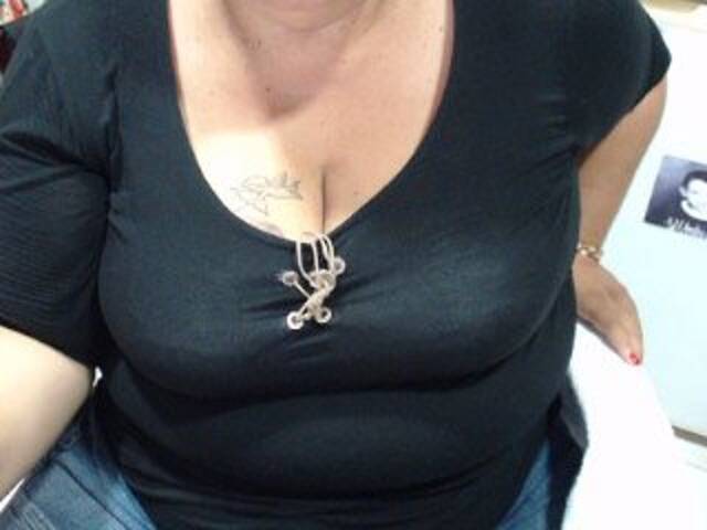 Capturas de pantalla de transmisión monalindagold