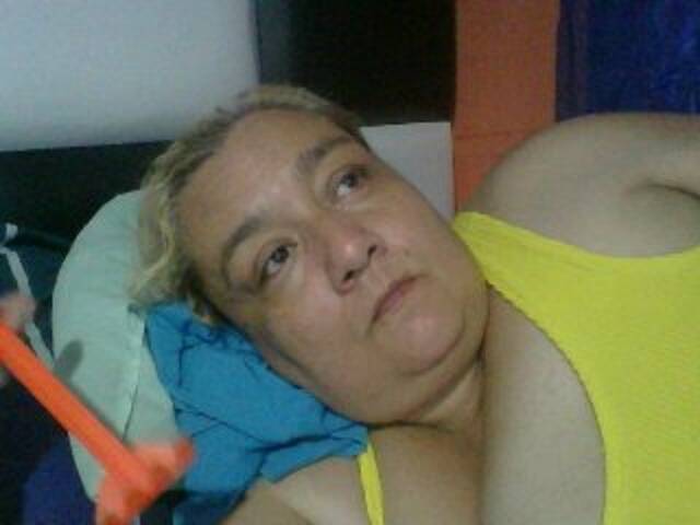 Capturas de pantalla de transmisión monalindagold