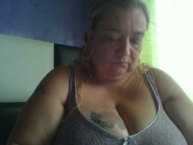 Capturas de pantalla de transmisión monalindagold