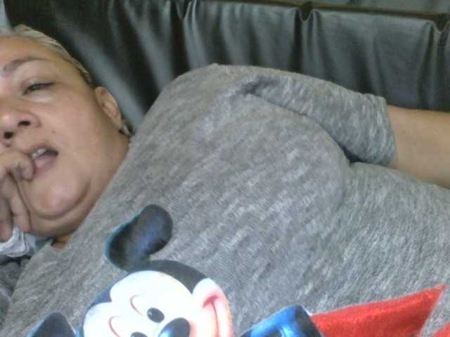 Capturas de pantalla de transmisión monalindagold