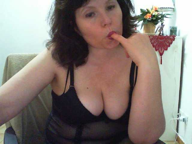 Capturas de pantalla de transmisión Monella2