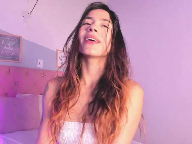 Capturas de pantalla de transmisión Nadia-Roses