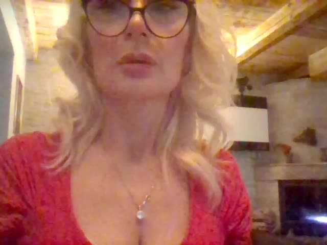 Capturas de pantalla de transmisión Dixie_Sutton