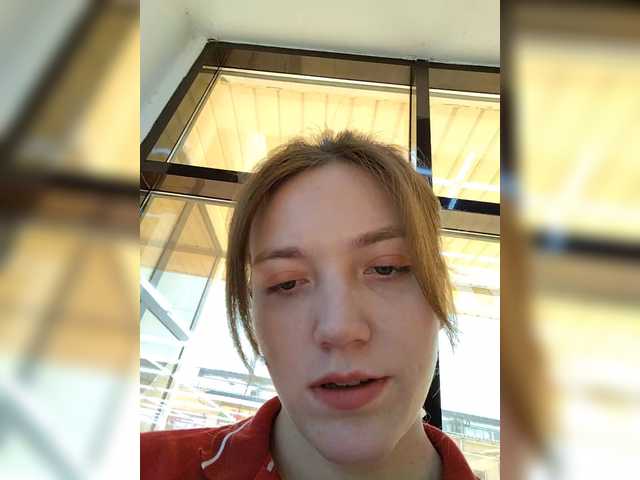 Capturas de pantalla de transmisión NaomiCobb