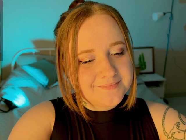 Capturas de pantalla de transmisión NaomiRey