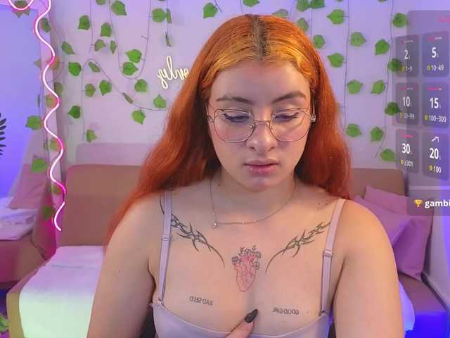 Capturas de pantalla de transmisión Naomy-tay1