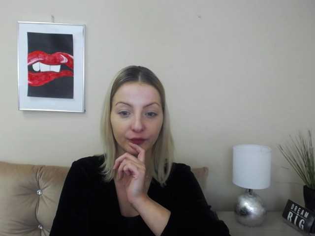 Fotos NatalieKiss Hey guys :) TIP ME FOR FOLLOW. STAND UP- 20 tks. open ur cam- 30tks, show legsfeetheels-25tks, shake ass-45,tongue play-50 make my day -1000,if someone want more -ask me, if u want just to have good fun-join me - i dont accept rude ppl here kisses