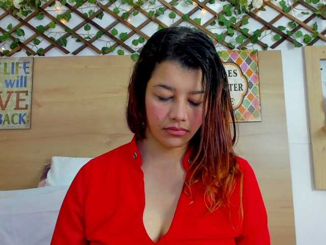 Capturas de pantalla de transmisión NathyCastillo