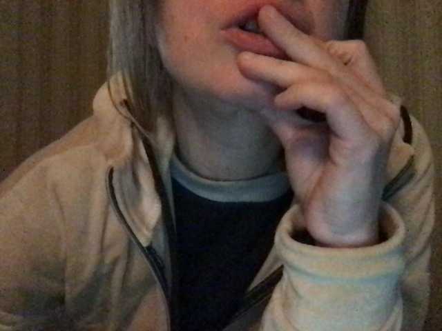 Capturas de pantalla de transmisión naturalblonde