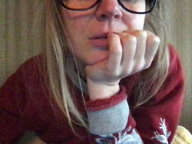 Capturas de pantalla de transmisión naturalblonde