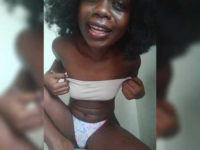 Capturas de pantalla de transmisión NaughtyCherie