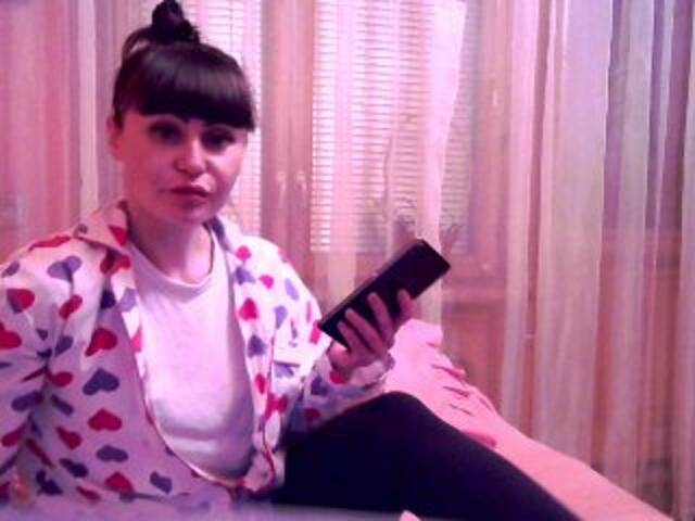 Capturas de pantalla de transmisión Naughtykesha1