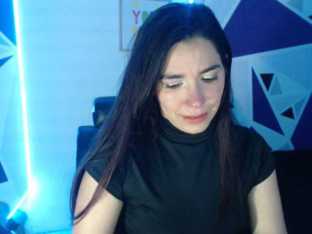 Capturas de pantalla de transmisión NaugthyTania