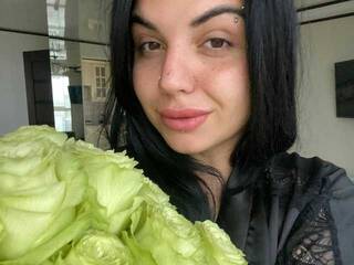 Chat de video erótico Nemezziida