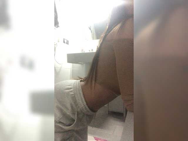 Capturas de pantalla de transmisión nicole21x