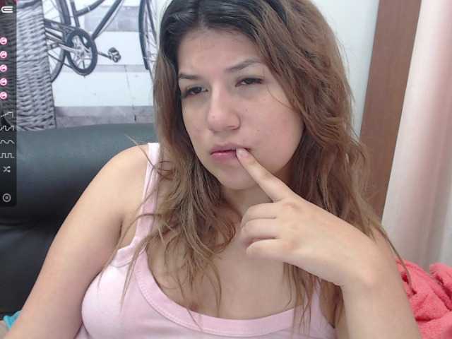 Capturas de pantalla de transmisión NicoleMoore