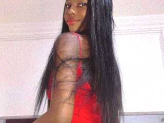 Chat de video erótico Nicolette-x