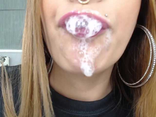 Fotos NicolleWayne DEEPTHROAT AND SPIT QUEEN !! #deepthroat #spit #messy #gag