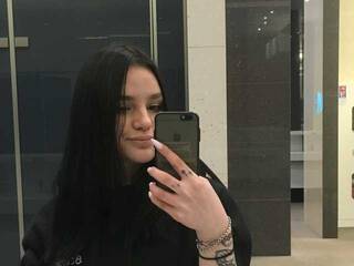 Chat de video erótico Nika-nona