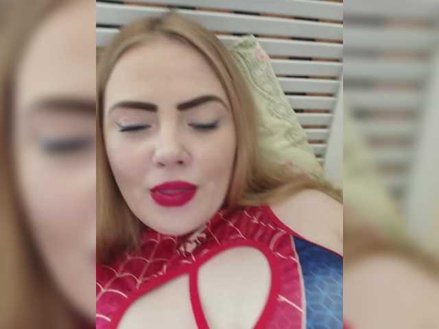 Capturas de pantalla de transmisión Niki-chiki