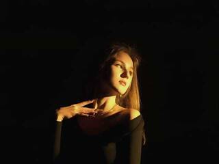 Chat de video erótico Niktoria-Shy