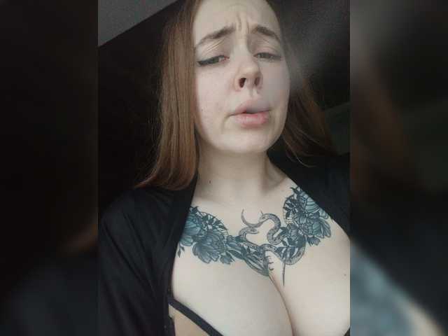 Capturas de pantalla de transmisión Nimfalis