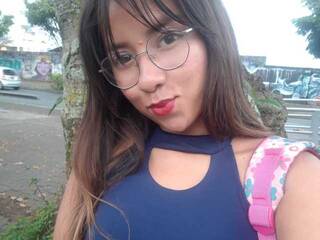 Chat de video erótico Nini-23