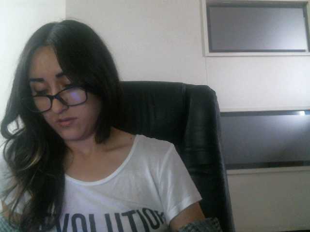 Capturas de pantalla de transmisión Ninimoon