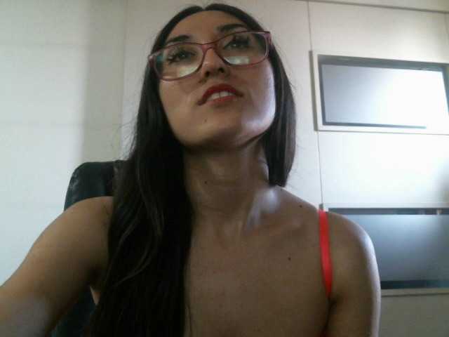 Capturas de pantalla de transmisión Ninimoon