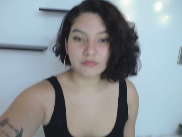 Capturas de pantalla de transmisión OliviaHill