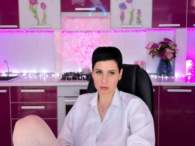 Capturas de pantalla de transmisión Olivija2020
