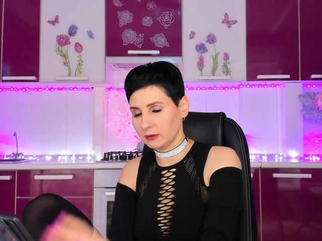 Capturas de pantalla de transmisión Olivija2020