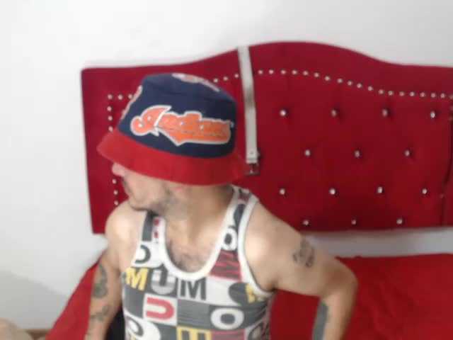 Capturas de pantalla de transmisión orgasmroom