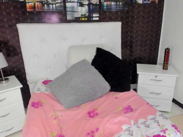 Capturas de pantalla de transmisión ParisRouse