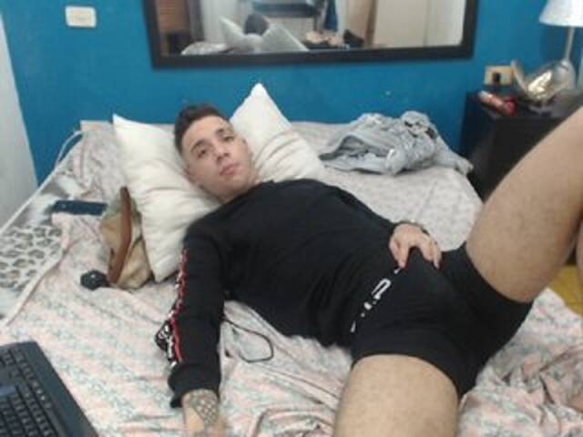 Capturas de pantalla de transmisión perverted-69