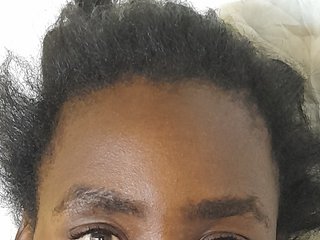 Chat de video erótico Petitetessy3